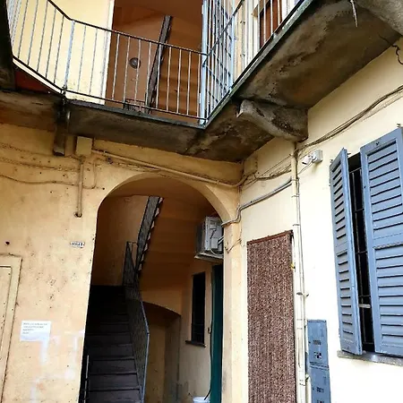 Lucy's Houses - Vittoria Blu * Novara